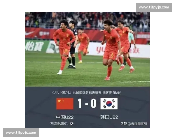 绝杀时刻引爆全场!球迷疯狂追逐英雄球员 绝杀时刻引爆全场!球迷疯狂追逐英雄球员